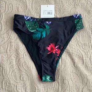 Floral High Leg Bikini Bottom (Missguided)!